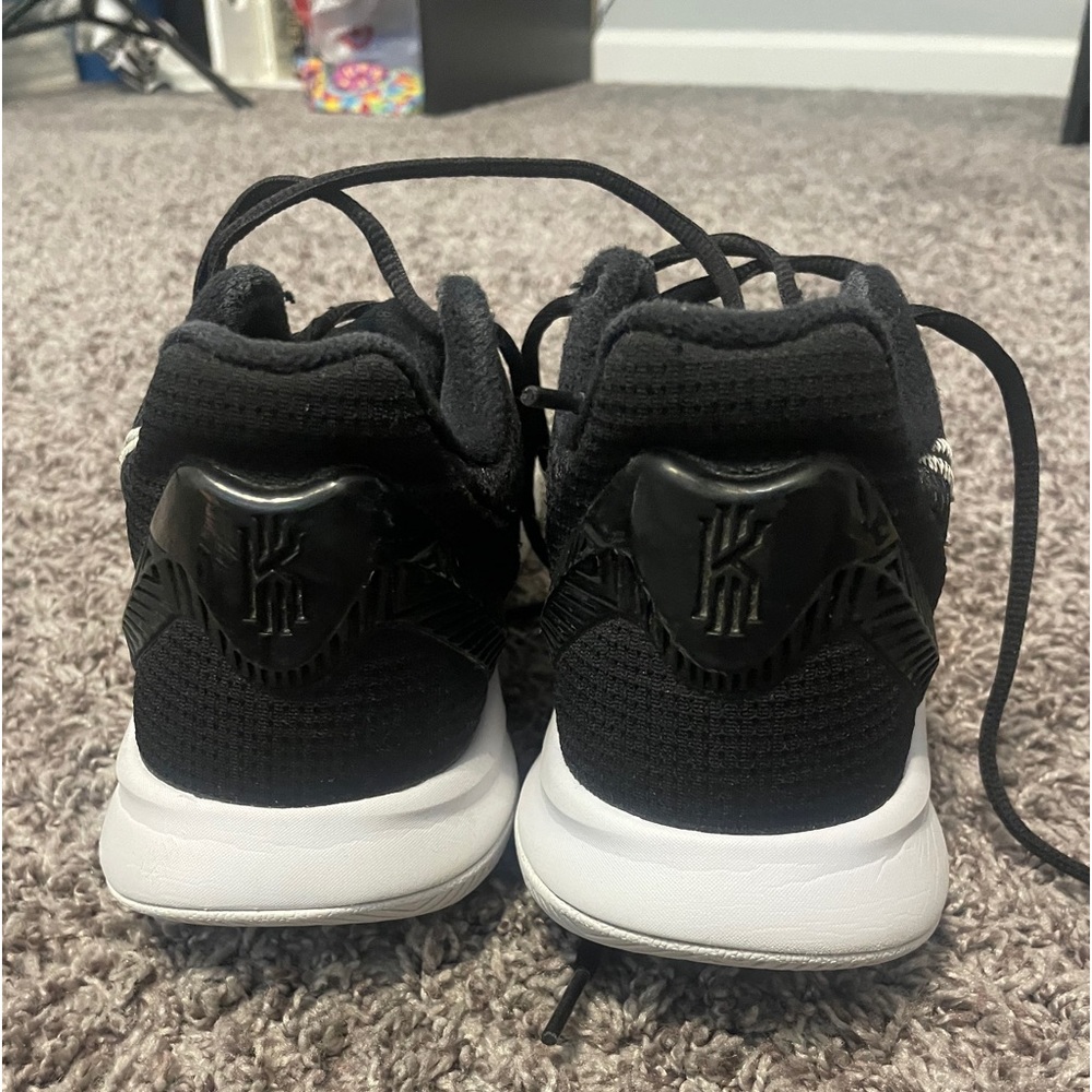 Women Nike basketball shoes